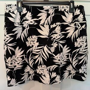 S.C.&Co. pull on skirt with built in shorts